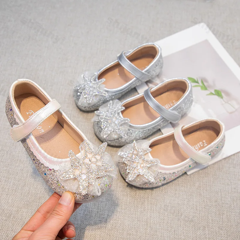 

Туфли принцессы с кристаллами для девочек, весна 2024, блестящие модельные туфли на плоской подошве, противоскользящие элегантные туфли из искусственной кожи для банкета и вечеринки, размер 26-36