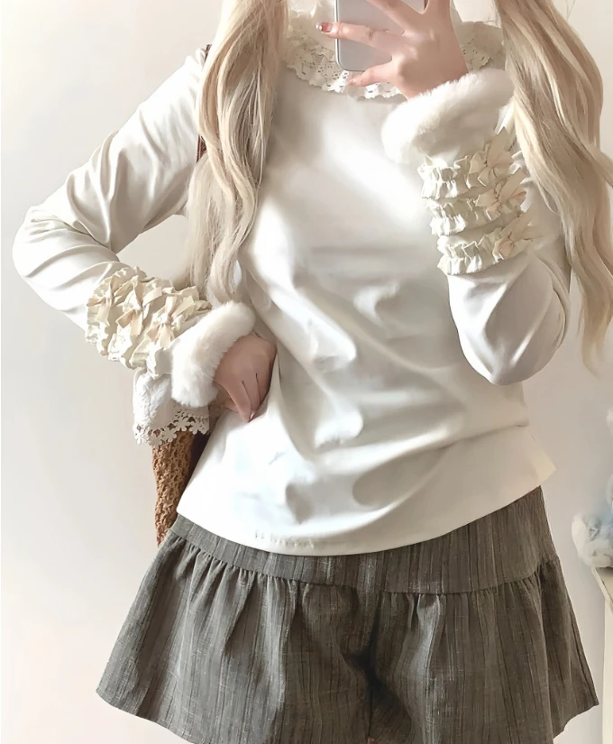 Bluzka Lolita z długim rękawem, pluszowa, ocieplana, jesienno-zimowa, golf, bazowa warstwa, urocza, odmładzająca, uniwersalna, z falbankami.