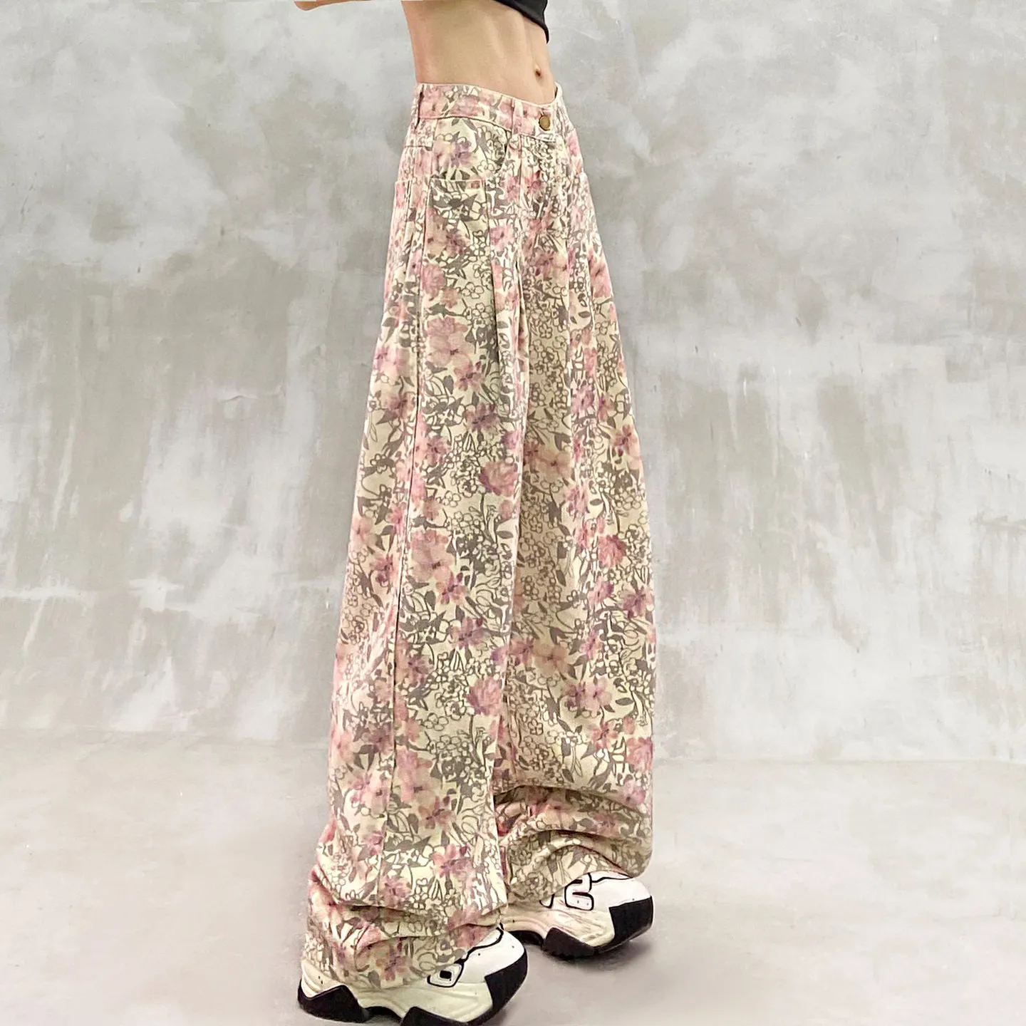 Floral Print Womens Jeans Washed Denim Wide Leg Pants High Waisted Relaxed Straight Cut for Summer Walks and Casual Dressing