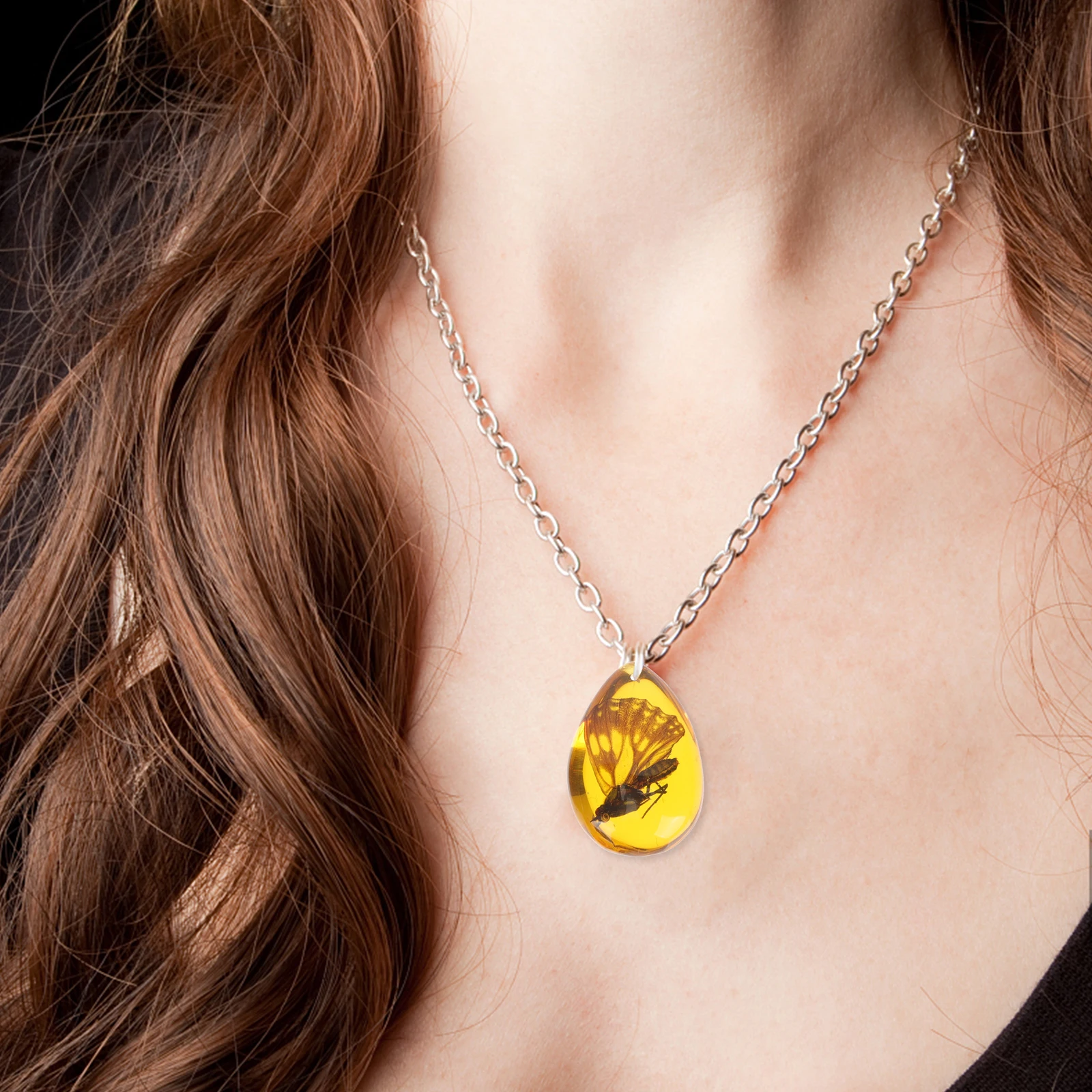 

Insect Specimen Amber Stone Necklace Resin Pendants Collection Artificial Decoration