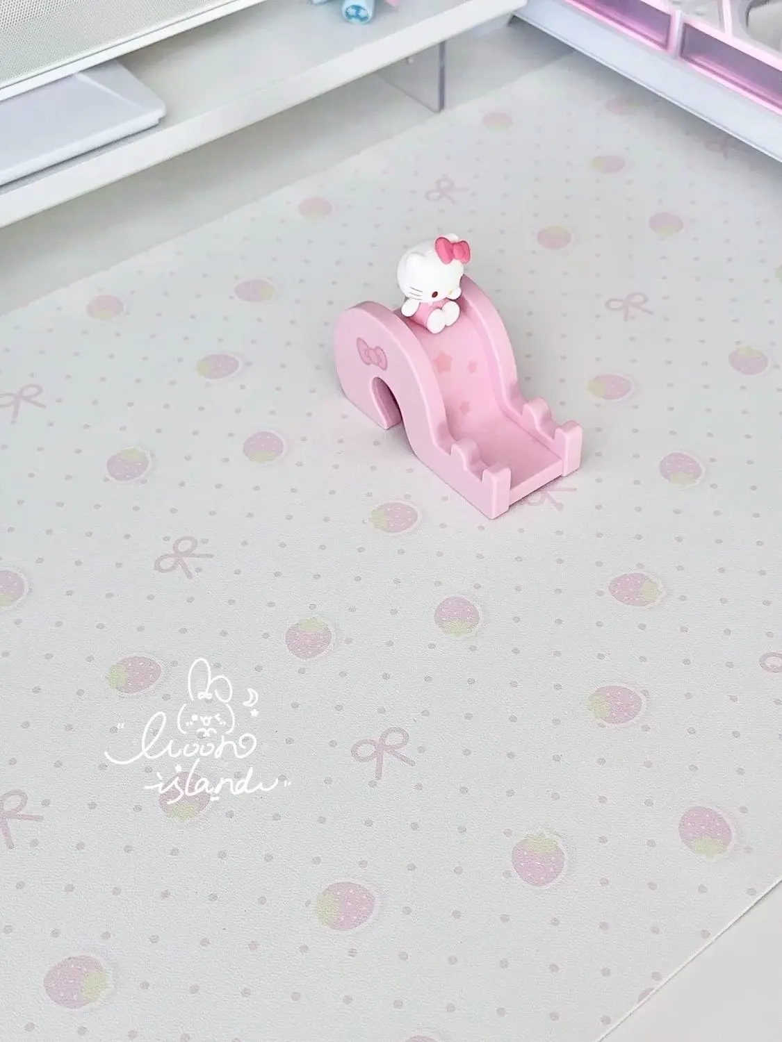 Strawberry Cute Girl Heart Y2k Soft PU Leather Mouse Pad Waterproof Non‑Slip Desk Mat Smooth Surface Computer Mat Laptop Deskmat