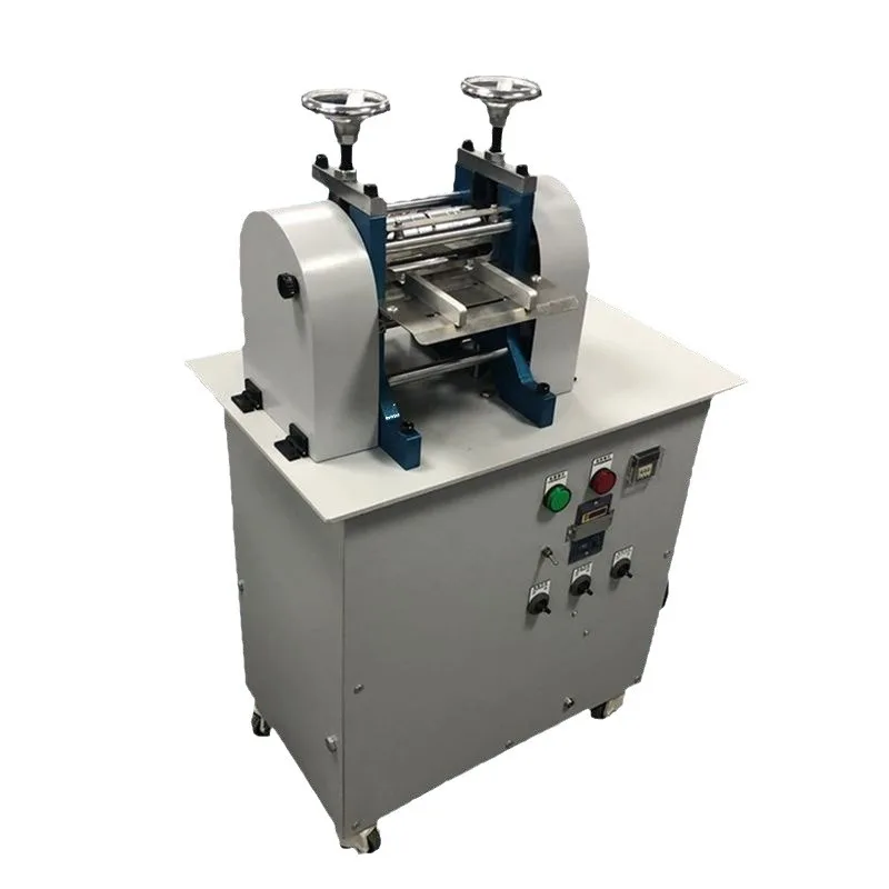 Belt embossing machine Leather goods Leather roller Feeding leather Belt hot stamping machine