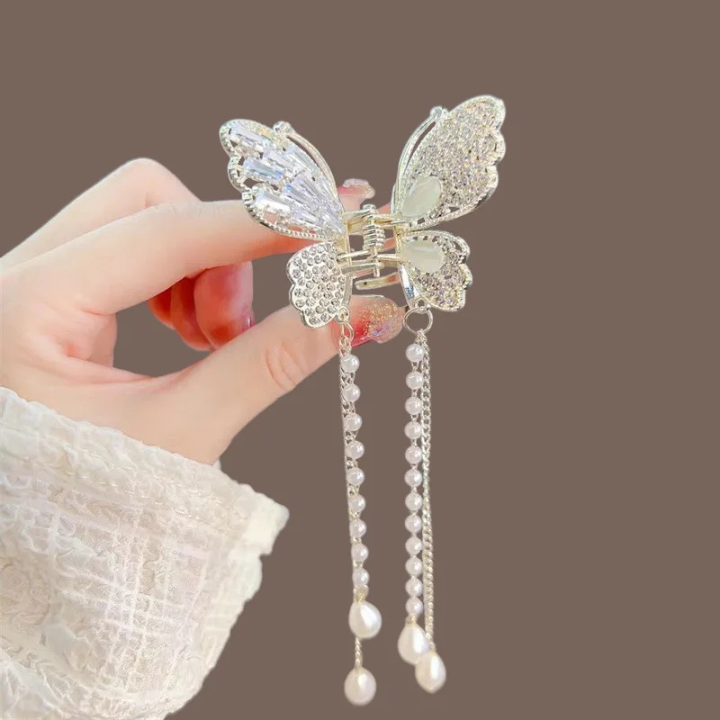 New Female Butterfly Pearl Tassel Hair Claws Rhinestone Clip Korean Simple Shark Ponytail Crab Clip Girls Hair Accessories