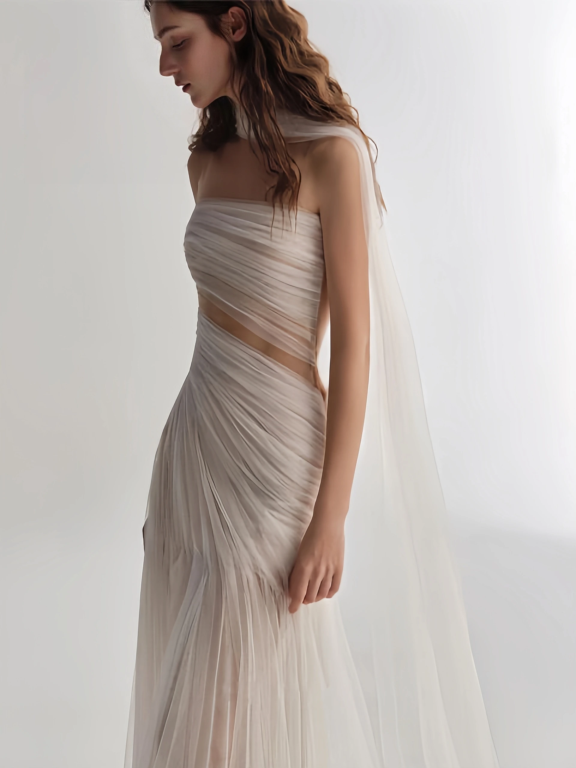 Elegant White Evening Dress A-Line Bandeau Sexy Backless Strapless Sleeveless Pleated Tulle Special Occasion Party Dress