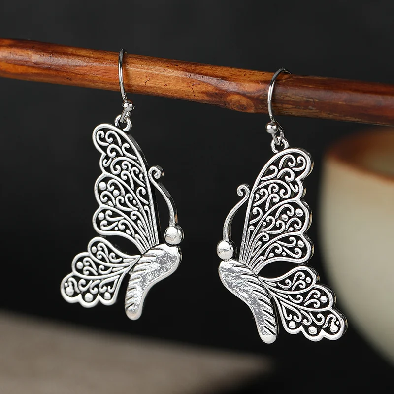 Vintage Hollowed Out Butterfly Earrings For Women Retro Rolled Design Silver Plated Dangle Earrings Daily Fashion Jewelry