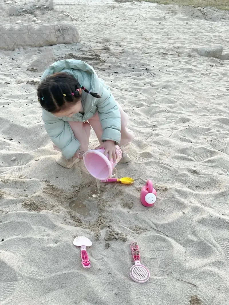 กระต่ายทรายชุดของเล่นสําหรับเด็ก,Beach Castle Building Kit พร้อมพลั่ว,ถังทรายแม่พิมพ์ทรายกลางแจ้งเล่นของเล่นสําหรับเด็กวัยหัดเดิน 3-6 Y