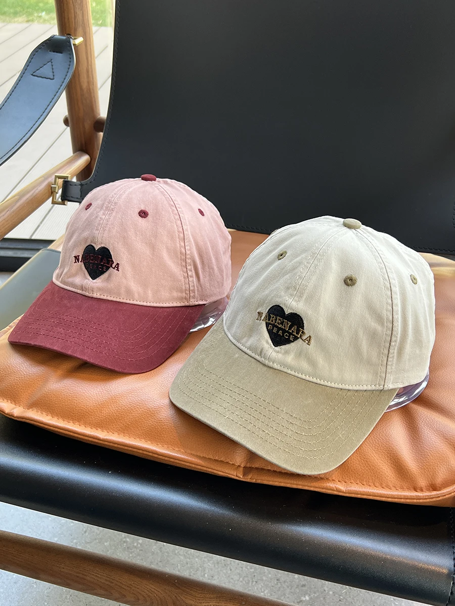 

New color matching alphabet baseball hat for men and women, wide brim and face peaked cap