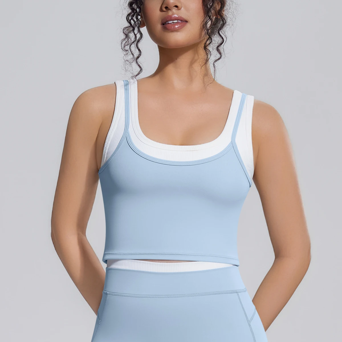 Naked Feel Schöner Rücken Yoga-Top für Frauen Stoßdämpfendes Lauf-Yoga-Tanktop mit Brustpolster Farbblockierendes Workout-Top – Detail 27