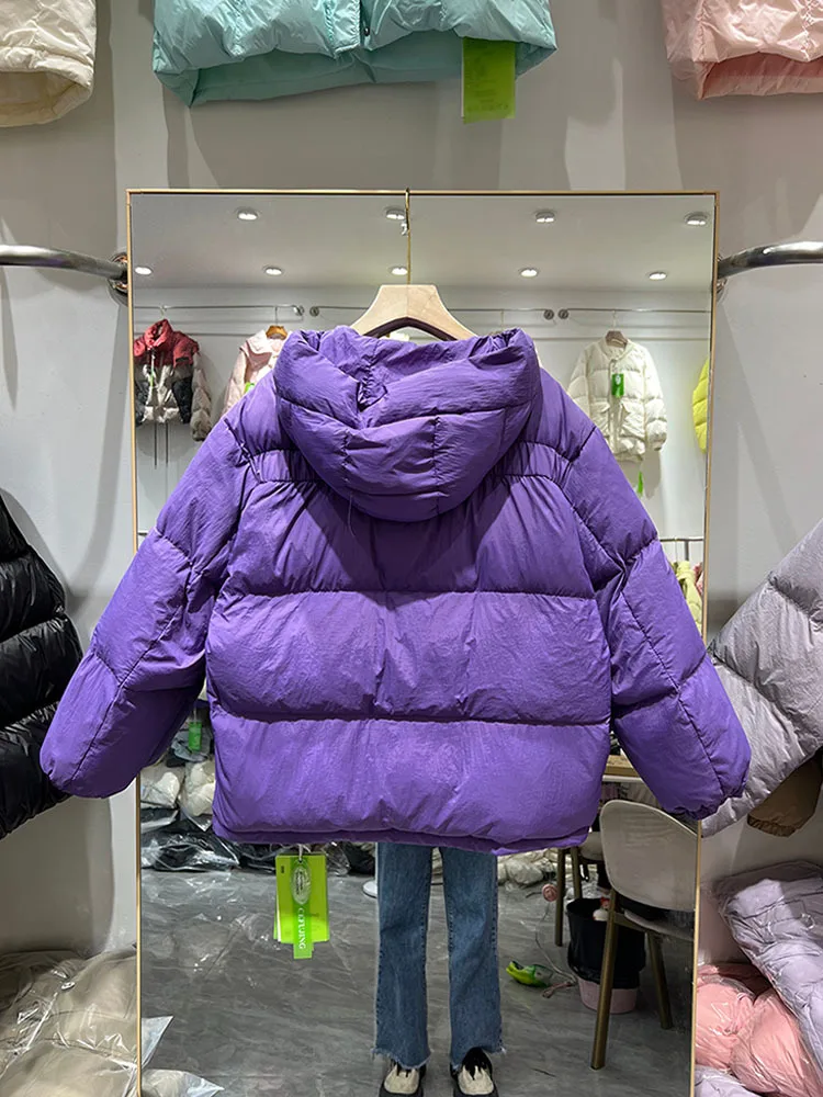 2023 New Winter Lightweight Hooded Puffer Feather Jacket Women Solid Color Loose Over Size 90 White Duck Down Short Coat