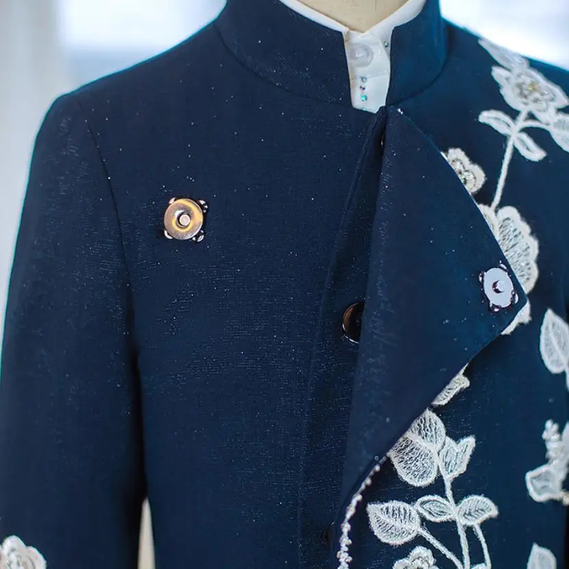 Kinder-Festanzug für Klavierauftritte, Hochzeiten, Geburtstage, formelle Anlässe und Abendveranstaltungen – A4240 Jungen-Anzug in Marineblau – Detail 9