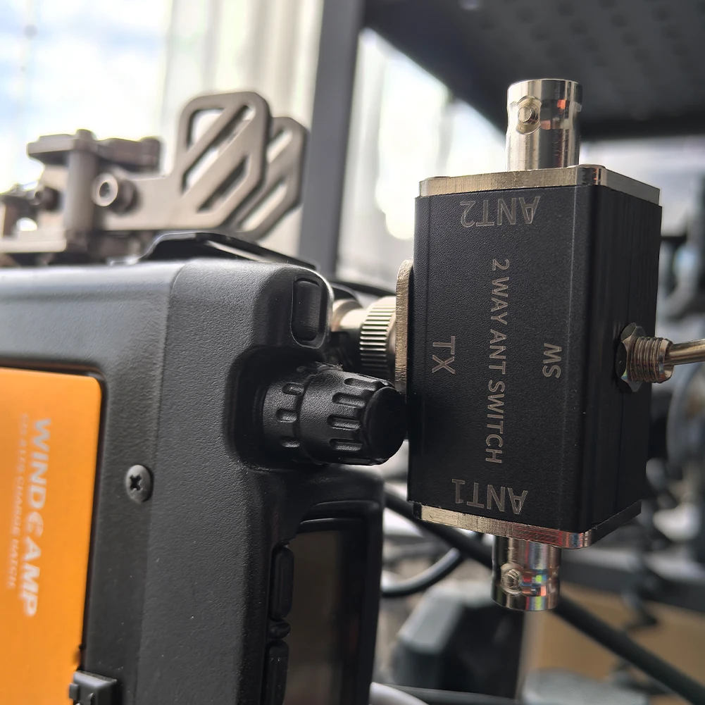 2 Way Manual Coaxial Antenna Switches 1 Input & 2 Outputs 100W 0-50MHz Rotary Switches with OFF/Ground Protection