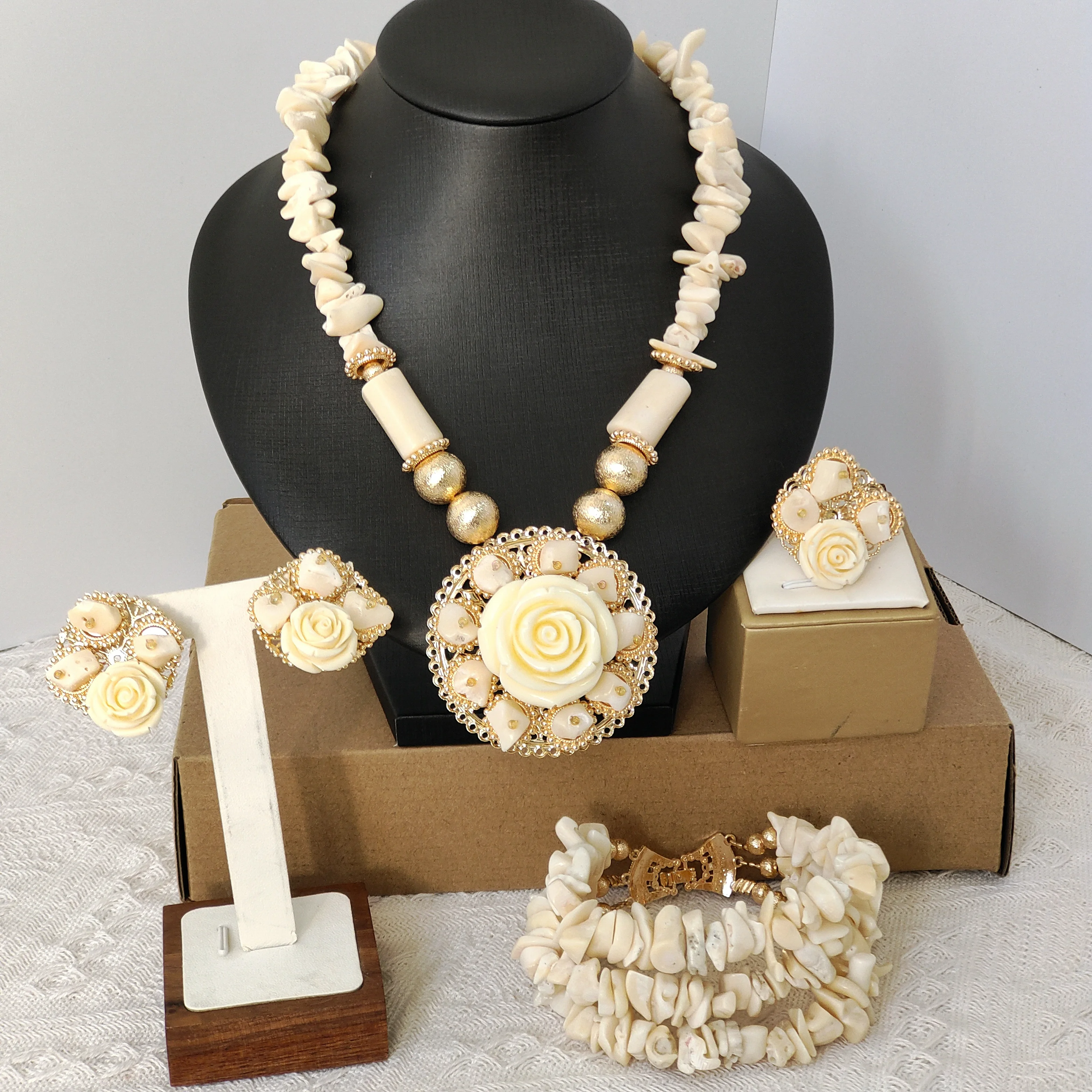 

White Flower Necklace Real Natural Coral Beads Jewelry Set for Weddings