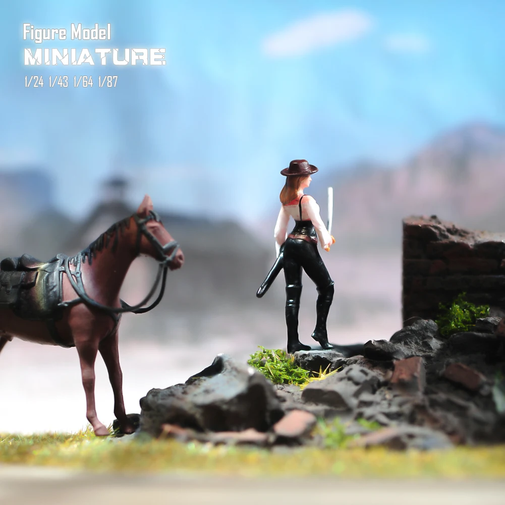 Painted Miniatures 1/24 1/43 1/64 1/87 Natural&Unrestrained Cowgirl Holding A Curved Knife Figure Model Toys View Decoration