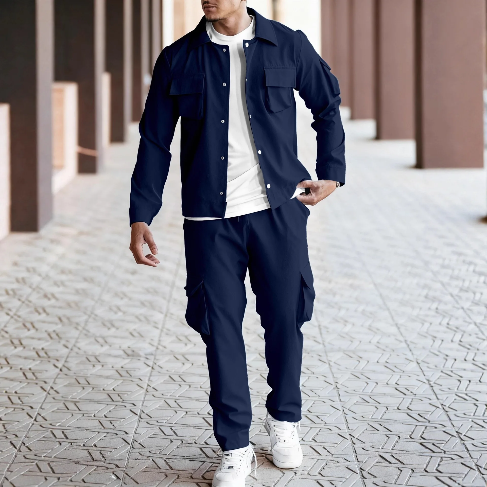 Новое мужское зимнее однотонное пальто в европейском стиле с несколькими пуговицами, карманами, длинными рукавами и отложным воротником.