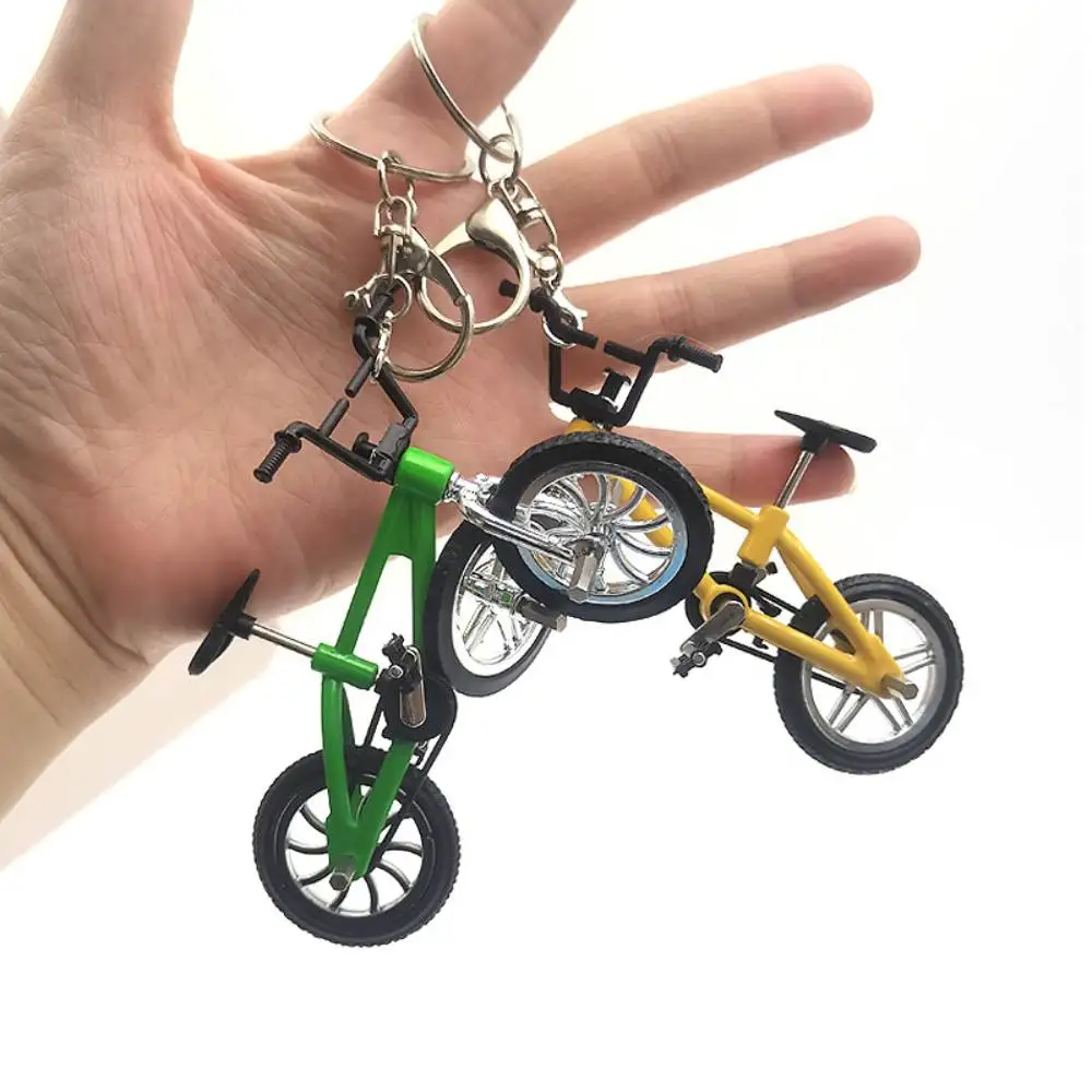 نموذج دراجة إصبع سبيكة إبداعية مع سلاسل المفاتيح نموذج دراجات جبلية صغيرة أنيقة للأطفال الأولاد هدايا الكبار على ظهره ديكور