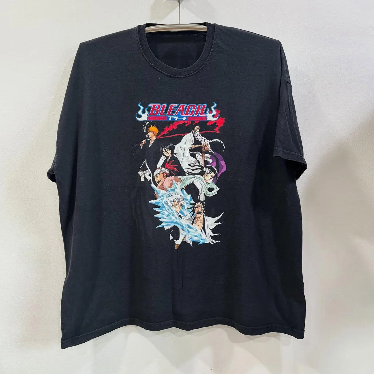 Heißes Anime Bleach Ichigo Kurosaki Grafik-Baumwoll-T-Shirt Unisex Kurzarm Mode-Marken-Tee Luxus Casual Vintage T-Shirts – Detail 4