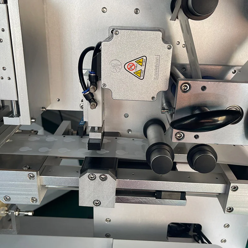 Semi Automatic Labeling Machine for Round Bottle and Flat Bottle with Label Printing for Sauce  Bottle
