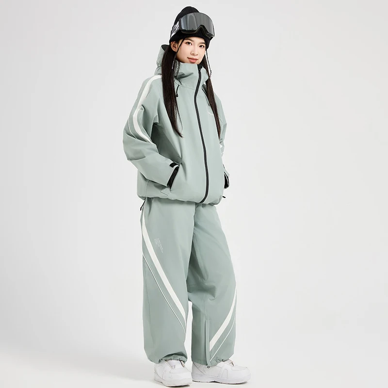 ชุดสกีกันน้ำสำหรับผู้หญิง เสื้อแจ็คเก็ตมีฮู้ด กางเกงขายาว ชุดกันหิมะสำหรับเล่นกีฬากลางแจ้ง เสื้อผ้าสำหรับเล่นสโนว์บอร์ดบนภูเขา ป้องกันลม