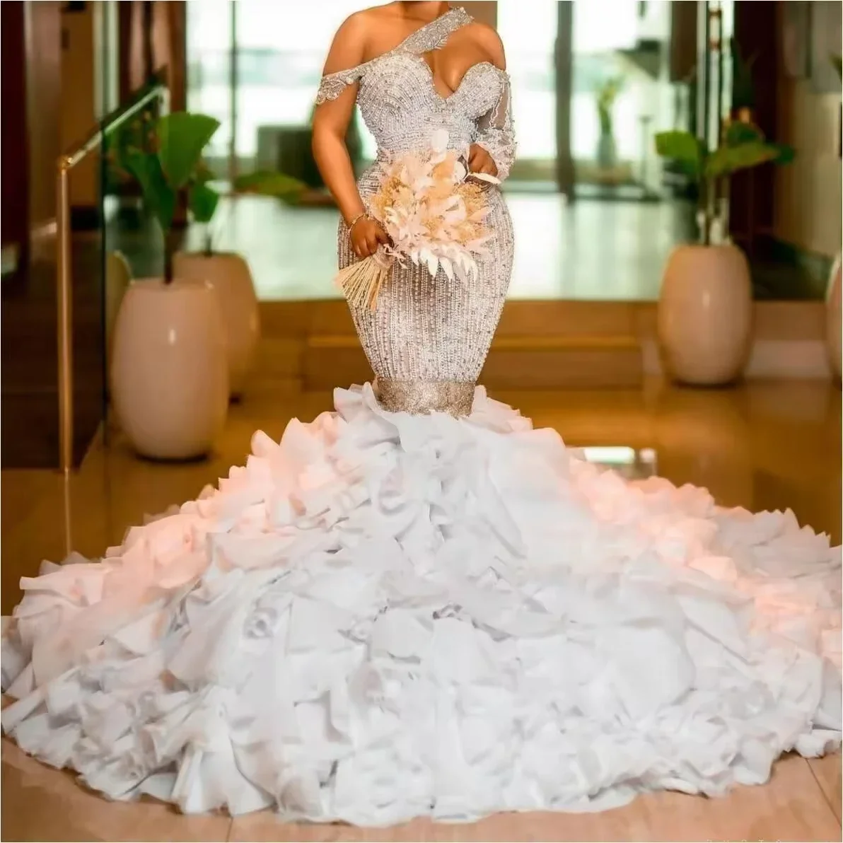 

Customized Arabic Crystal Beaded Lace Mermaid Wedding Dress Vintage 2 in 1 Bridal Gown With Detachable Ruffles Skirts