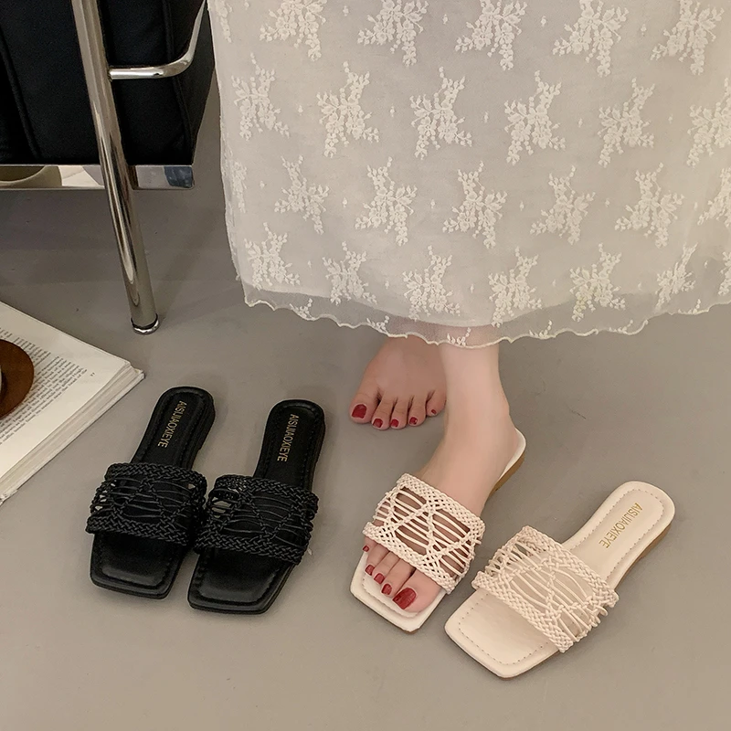 

2026 ladies' summer woven word drag women's outdoor square toe simple flat sandals and slippers Zapatos Mujeres