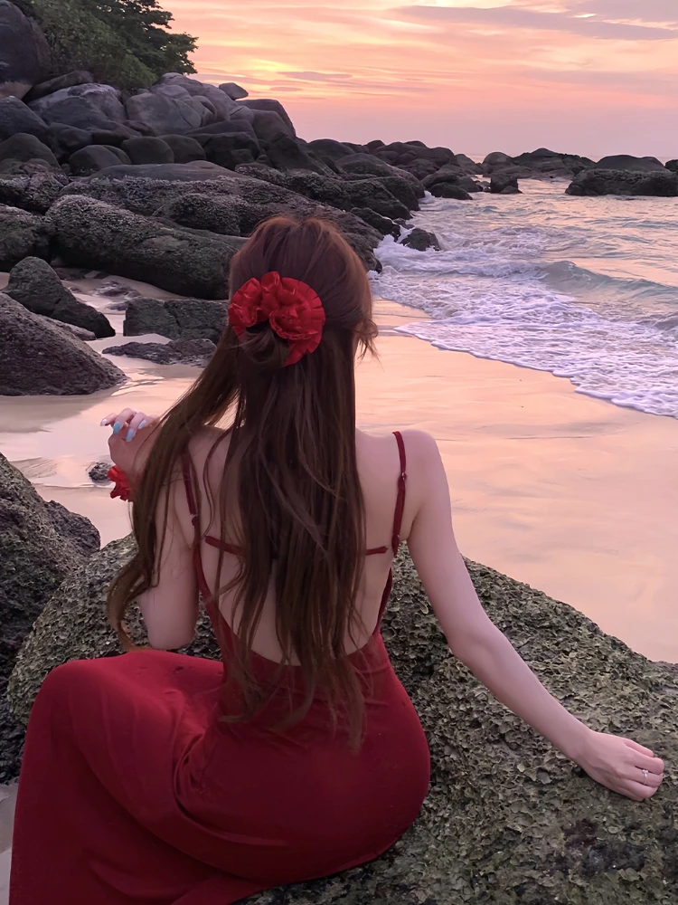 Seksi Backless Kırmızı Straplez Elbise Kadın Fransız Zarif Saf Renk Bodycon Plaj Elbise Dış Giyim Akşam Parti Giyim Kore Y2k