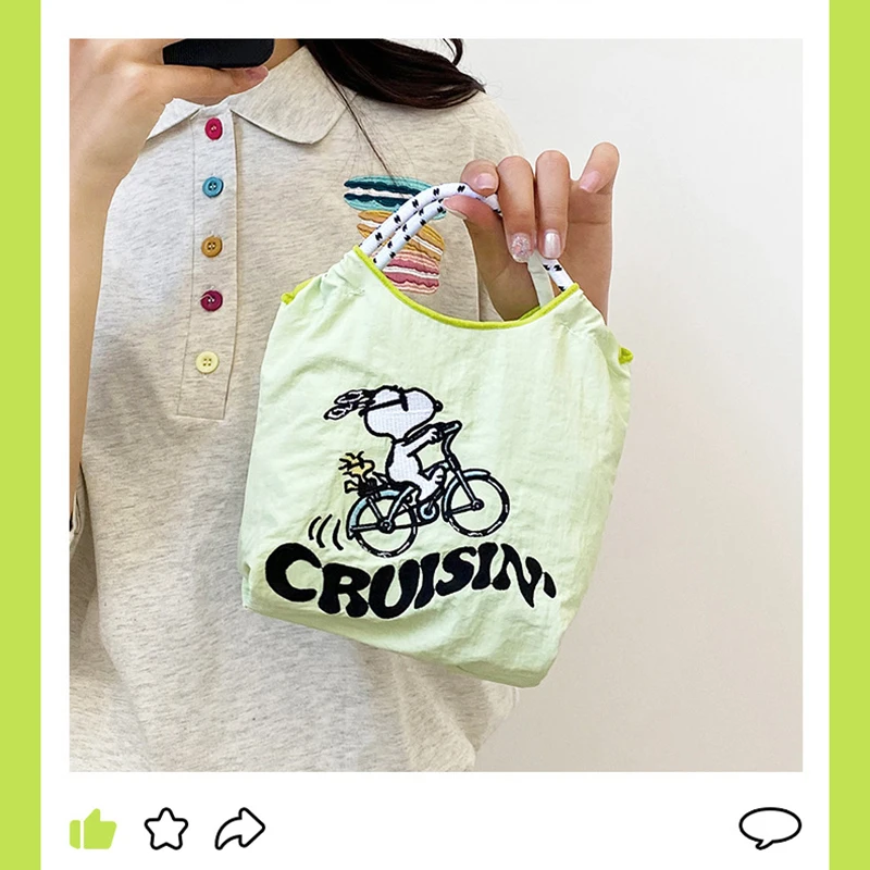 Snoopy Handbag Drawstring Bucket Bag Cartoon Embroidery Cosmetic Bags Large Capacity Tote Women Portable Fashion Phone Purse