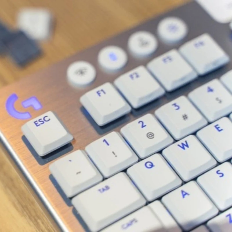 

Full set of keycaps 109 keys White, compatible with Logitech G813/G815/G913/G915 TKL RGB mechanical gaming keyboard