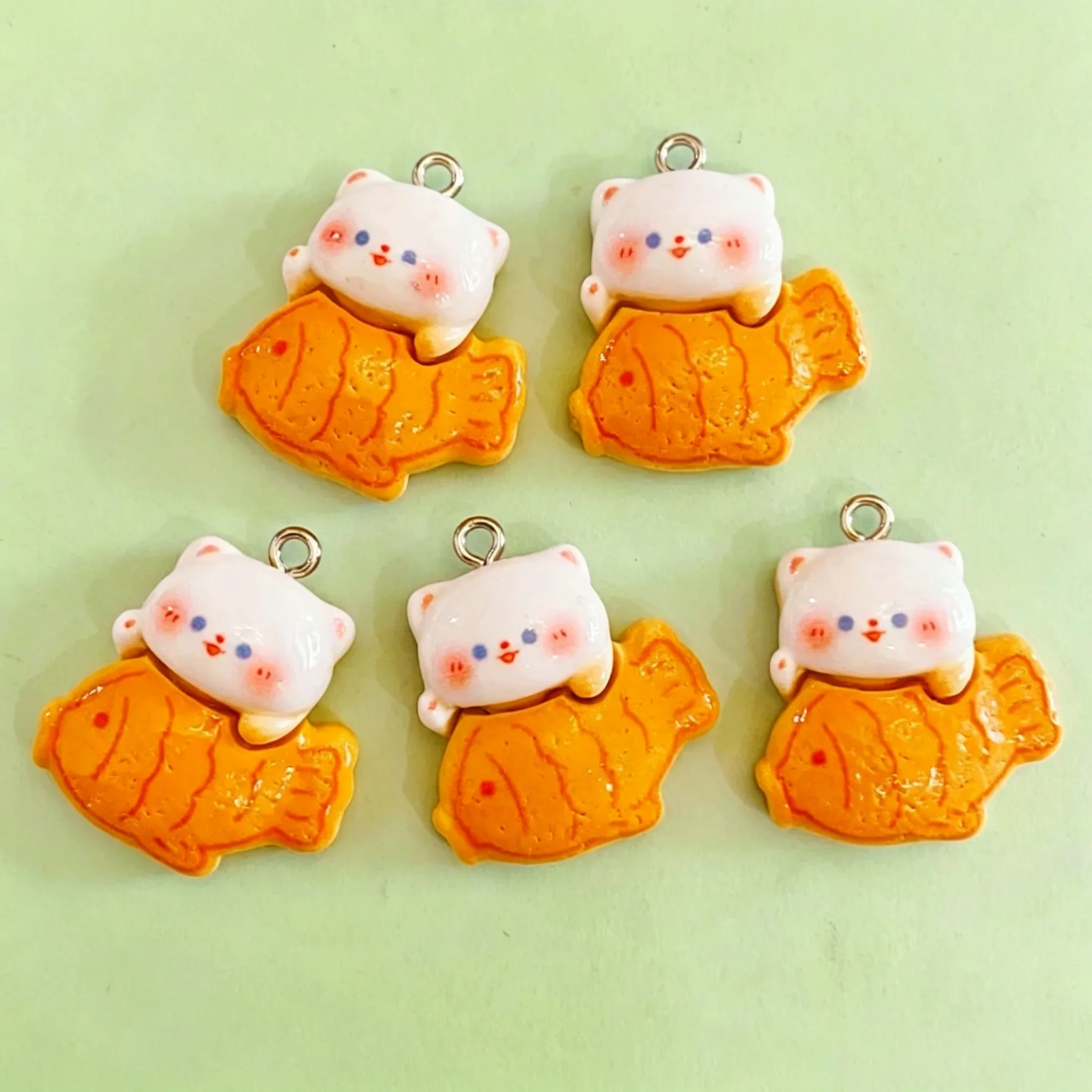 10pcs/lot Cute 3D Taiyaki Cat Resin Charms Cartoon Fish Cat Mini Pendants Handmade Craft Jewelry Supplies view 4