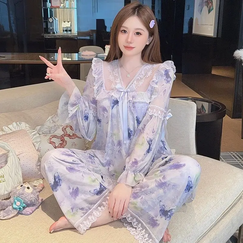 New Lace Sweet Pajamas with Chest Pads Women's Spring  Autumn Long-sleeved Thin Simple Sexy Loose V-neck Princess Style Lounge