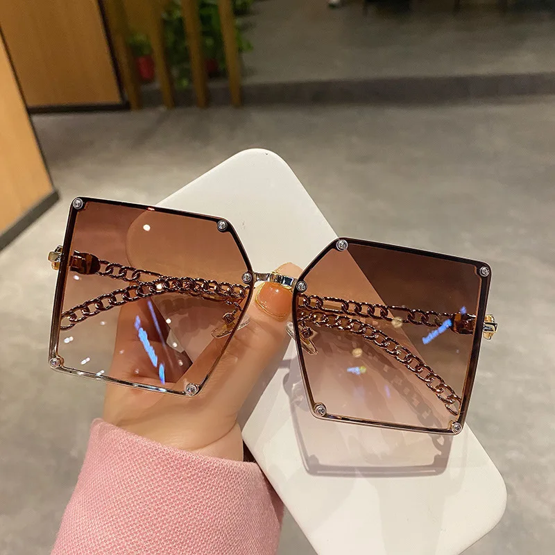 

Luxury Designer Square Sunglasses Woman 2023 Fashion Design Metal Sun Glasses Female Retro Rivet Gradient Brand Oculos De Sol