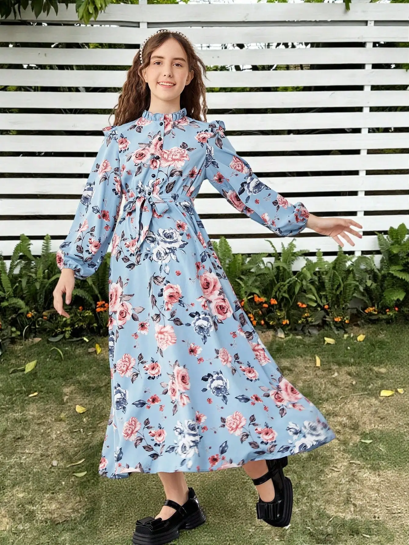 

Платье миди с цветочным принтом, оборками, рукавами-фонариками и поясом