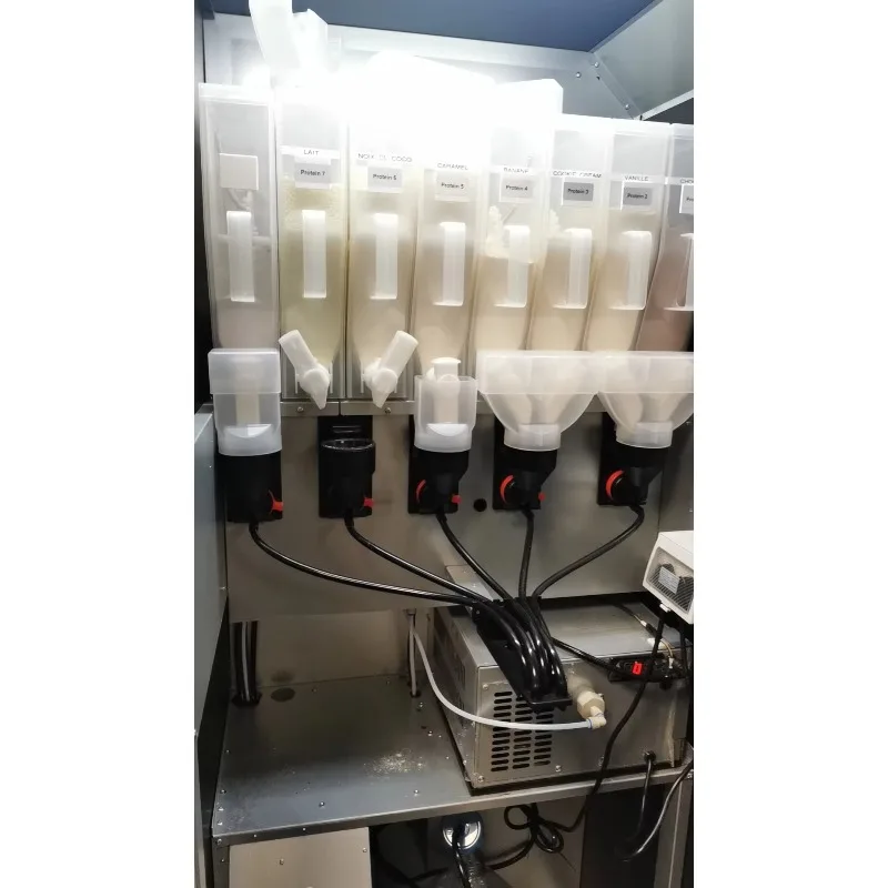 آلة بيع البروتين بشاشة تعمل باللمس 27 بوصة أوتوماتيكية تجارية لآلة بيع مسحوق مصل اللبن في صالة الألعاب الرياضية
