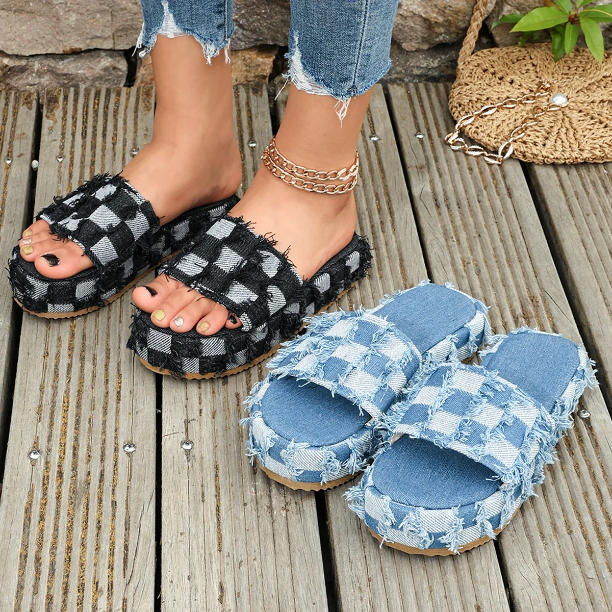 2025Women Denim Slippers Summer Beach Sandals Retro Slip on Platform Shoes Casual Open Toe Flat Slippers Jeans Canvas Slides