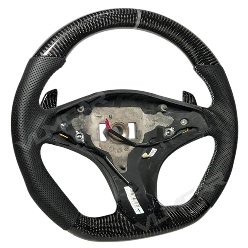 Customized Carbon Fiber Flat Bottom Steering Wheel for  W204 C63 AMG 08~11