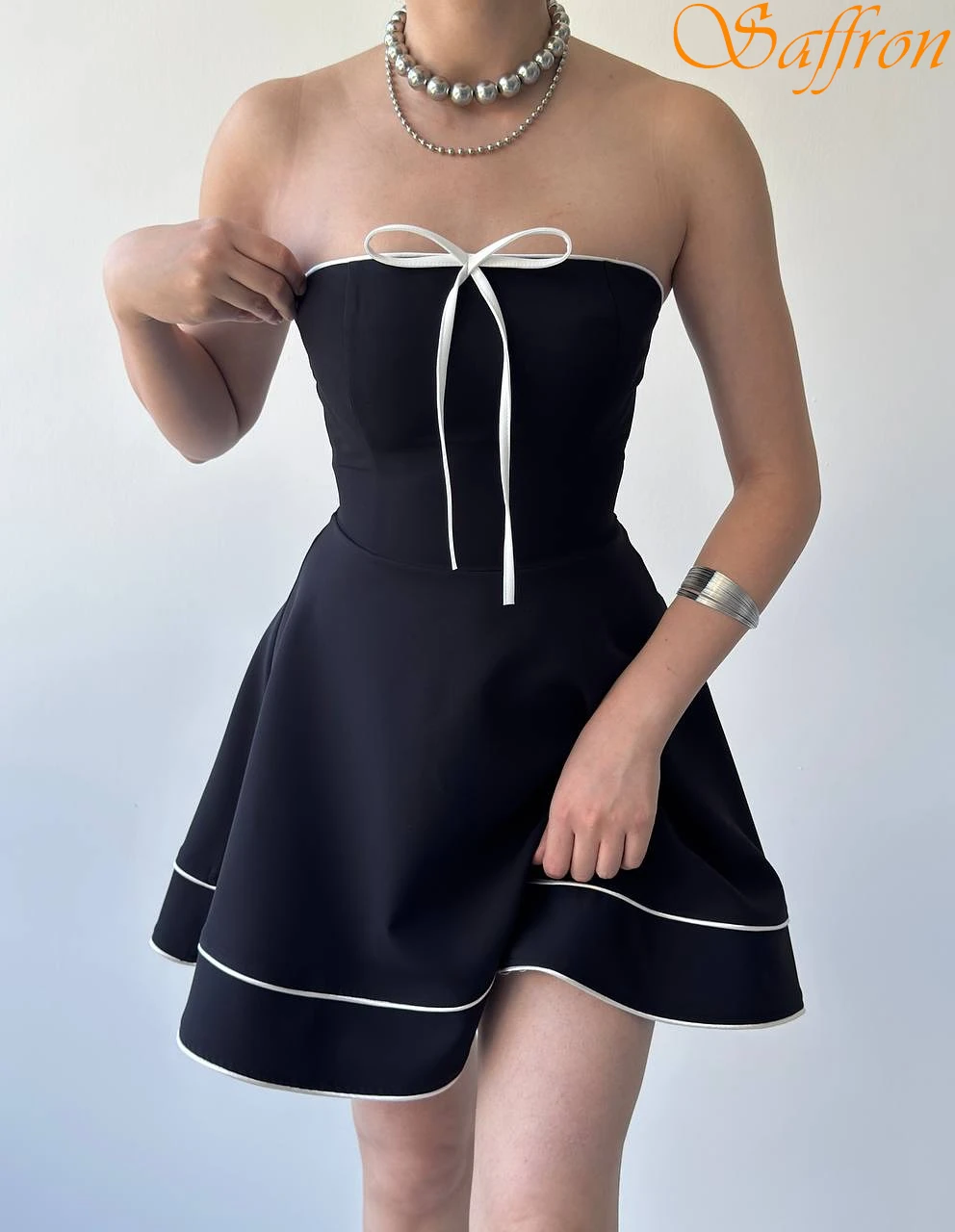 

Customized A-Line Strapless Elegant Formal Evening Dress Fashion Modern Classic Party Gowns Temperament High Quality Prom Dress