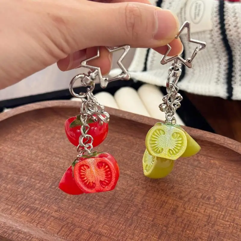 Roter Tomaten-Schlüsselanhänger aus Kunstharz, süßer Anhänger für Handyhülle oder Tasche, ideales Geburtstagsgeschenk für Frauen und Mädchen. – Detail 3