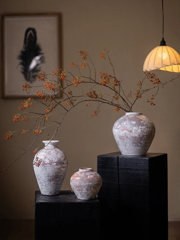 

Ceramic vase retro high-end ornament, medieval art coarse pottery jar