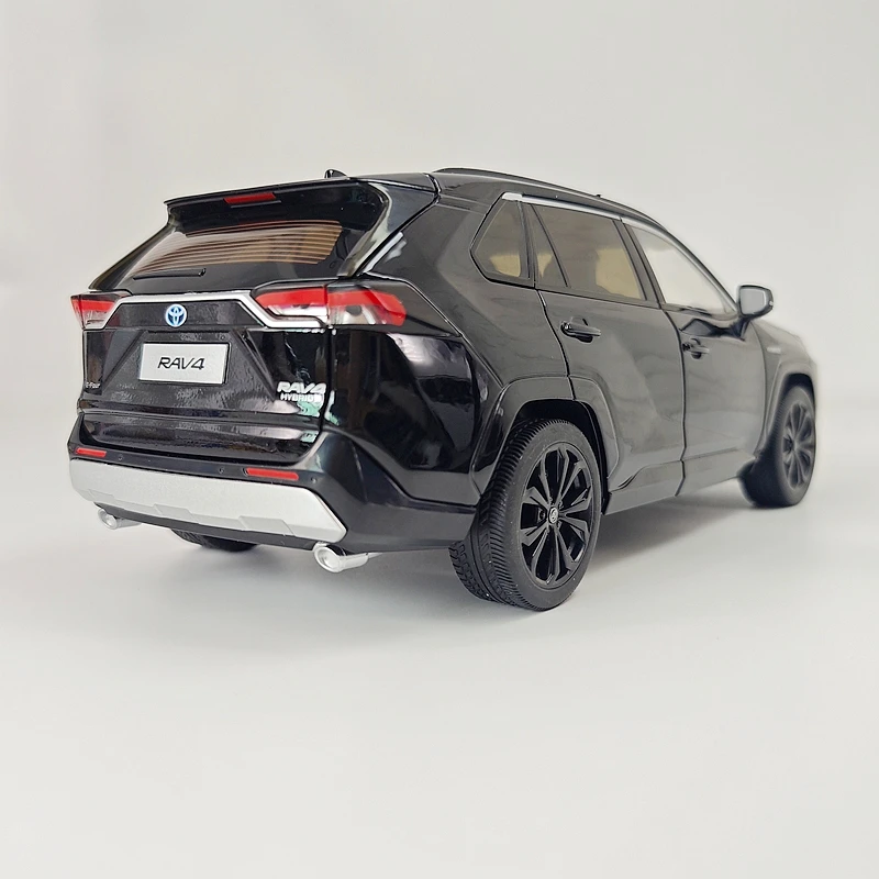 modele-reduit-toyota-rav4-en-alliage-a-l'echelle-1-18-les-portes-le-capot-avant-et-le-hayon-peuvent-s'ouvrir-riche-en-details-finement-travaille