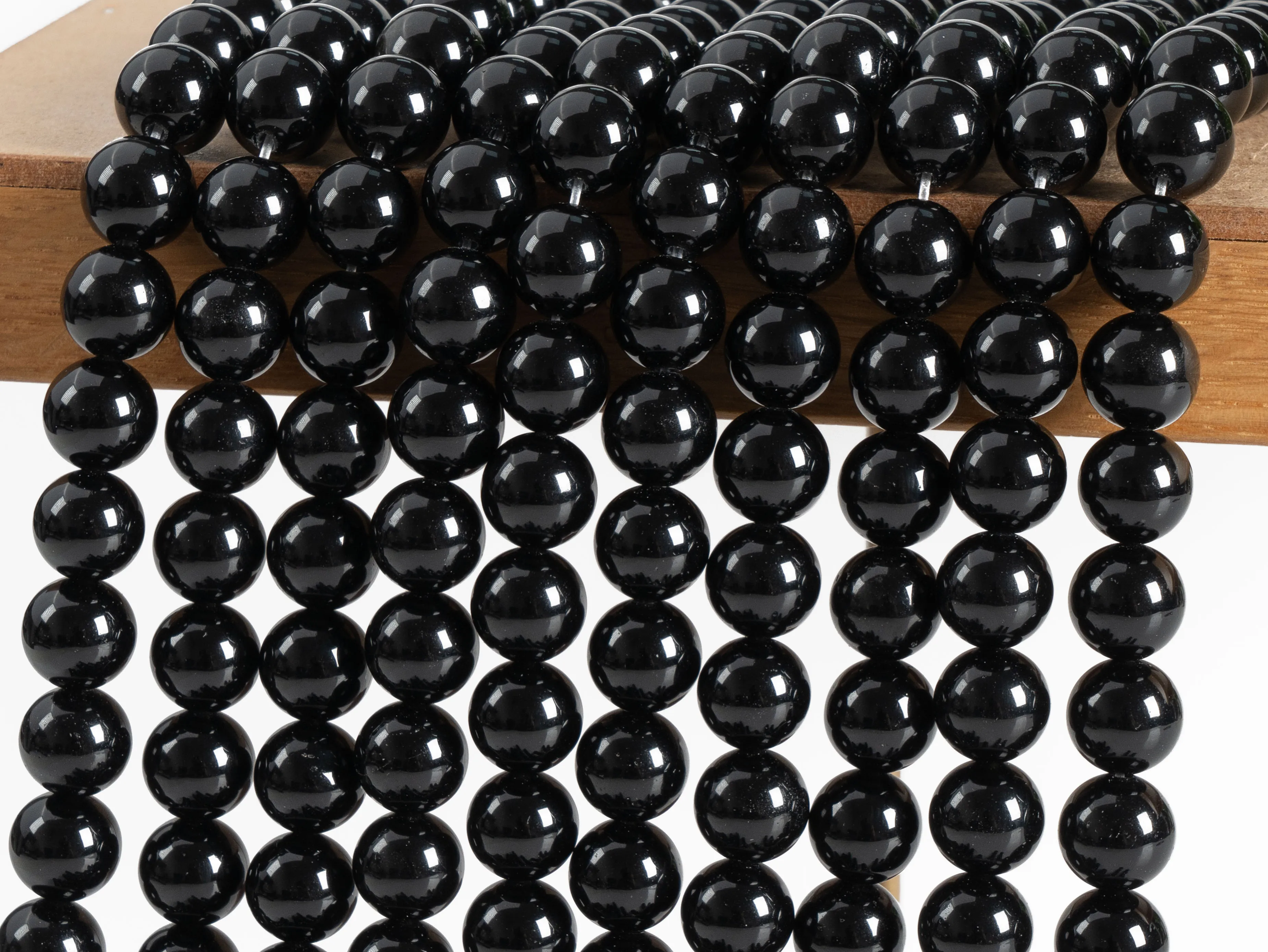 Natural stone Black Obsidian Beads  Grade AAA Gemstone Loose Beads Round Size Options 4/6/8/10mm for Jewelry Making