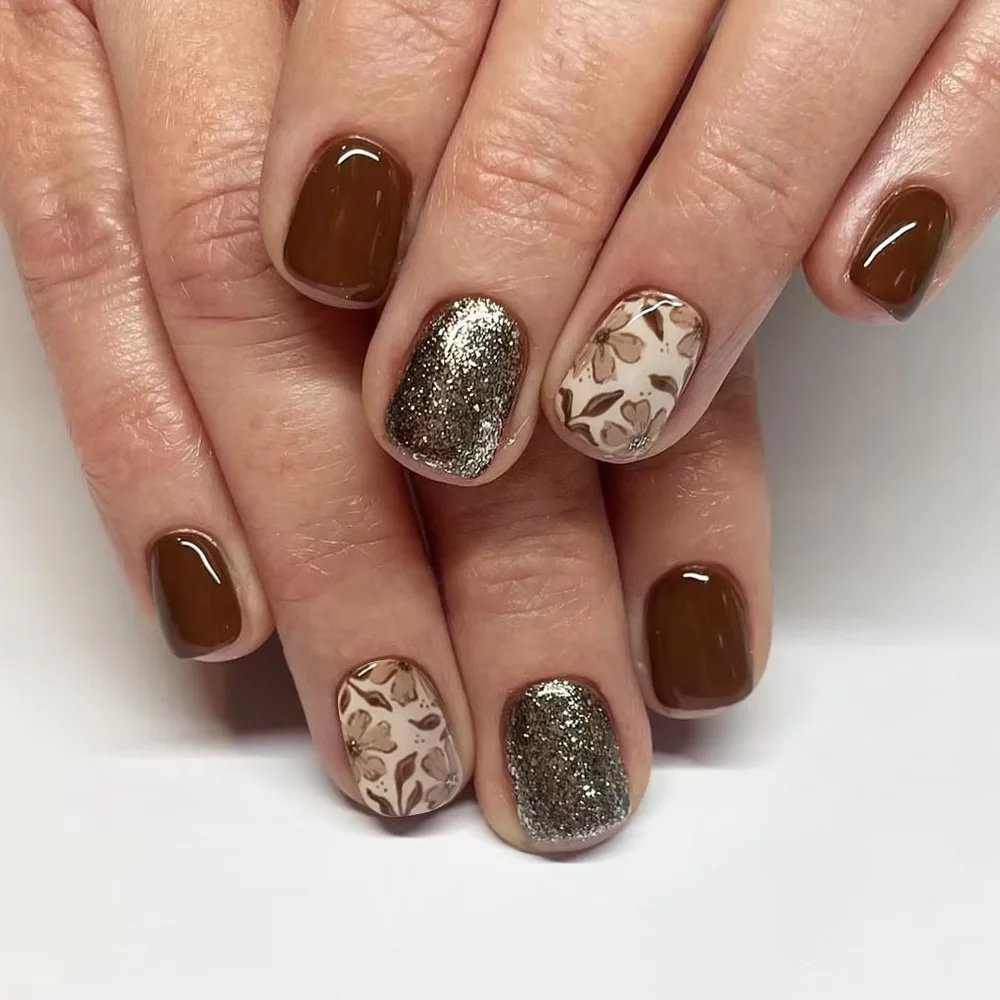 

24Pcs Short Round Press on Nails - Vintage Brown Coffee Solid Color with Sparkling Brown Flowers | Minimalist Glam Style