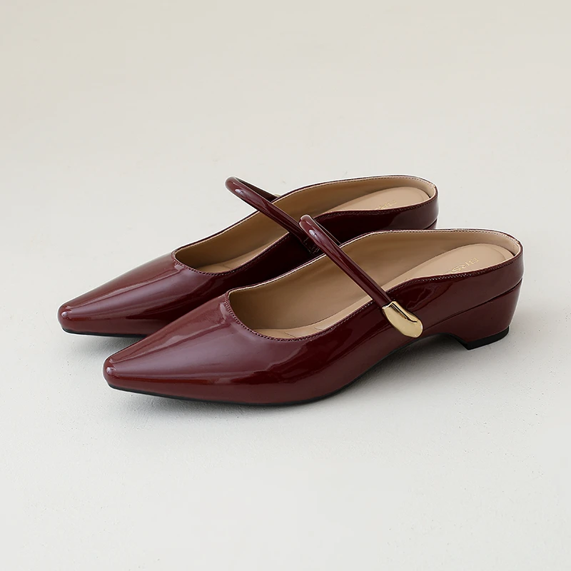 

Women's Ultra-soft Outer Wear Patent Leather Inner Heightening 2026 New Slip-on Pointed Baotou Sandals