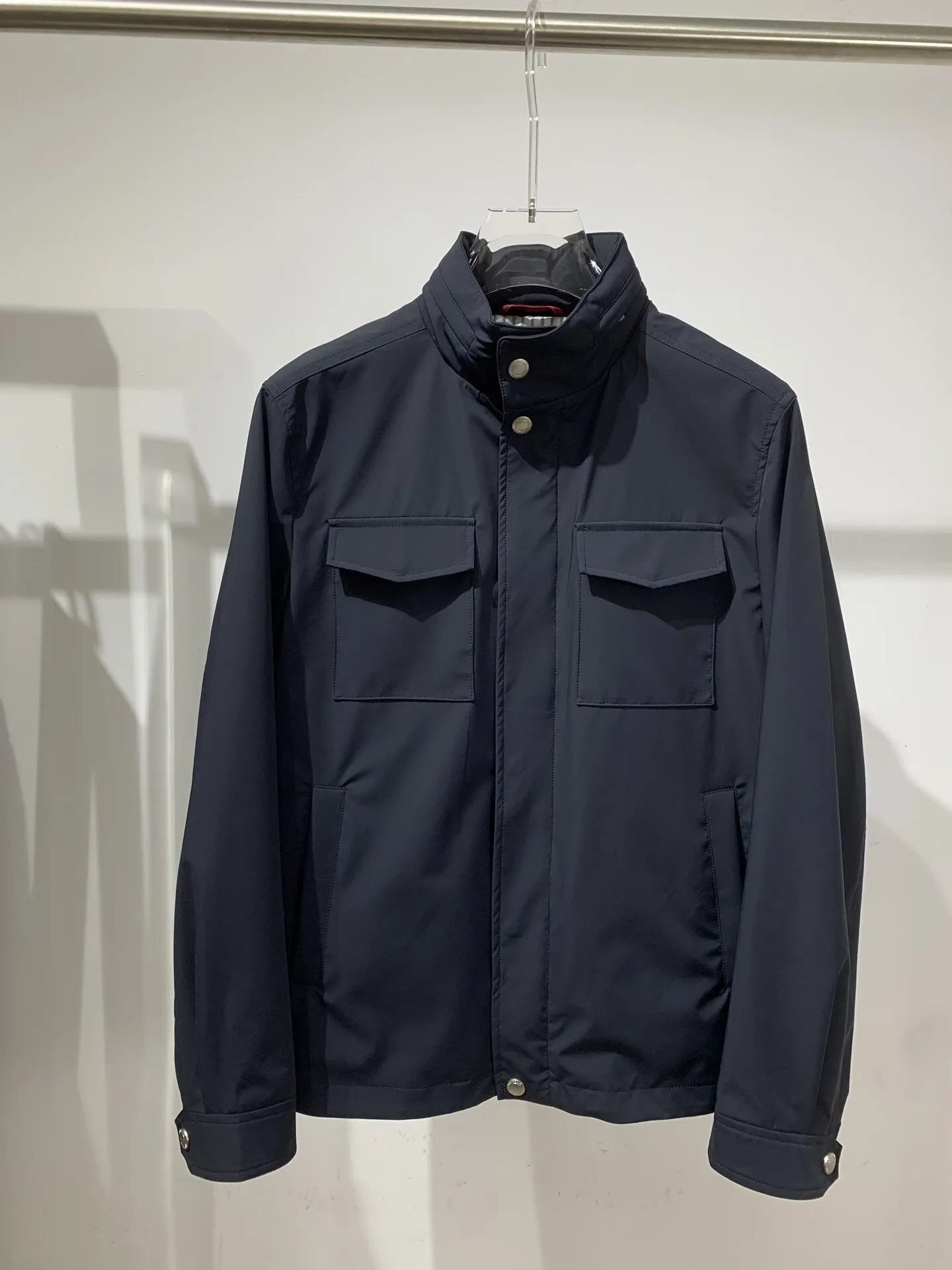 

Мужская куртка BC в итальянском стиле Old Money 26SS со скрытым капюшоном для путешествий, охоты и повседневной носки