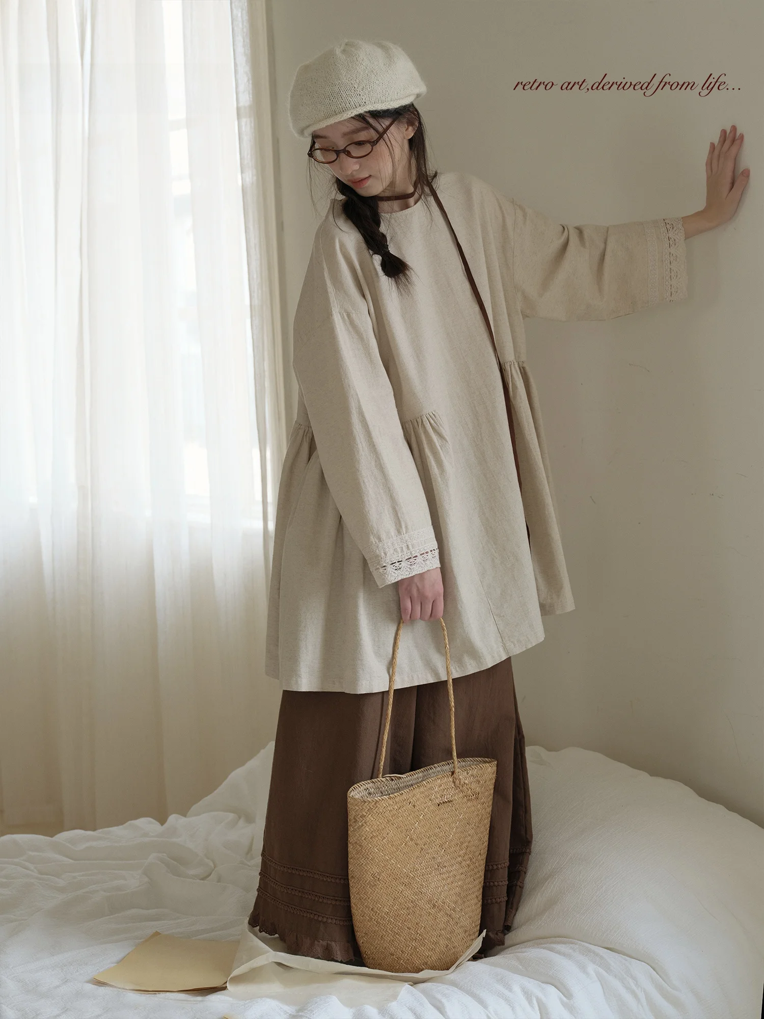 

Художественное кружево Long Sve, свободная посадка, дизайн для похудения, женская однотонная хлопково-льняная блузка, осенняя мода, повседневная шикарная блузка