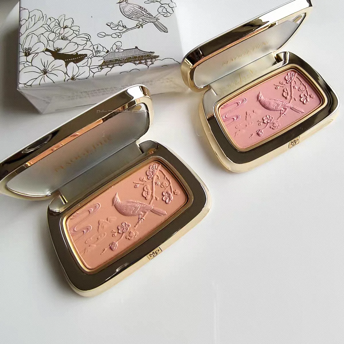 

Культурная серия музея Maogeping alace Light Charm Series Персиковая ветка Летающие перья Mancai Rouge Розовые румяна Оригинальные товары