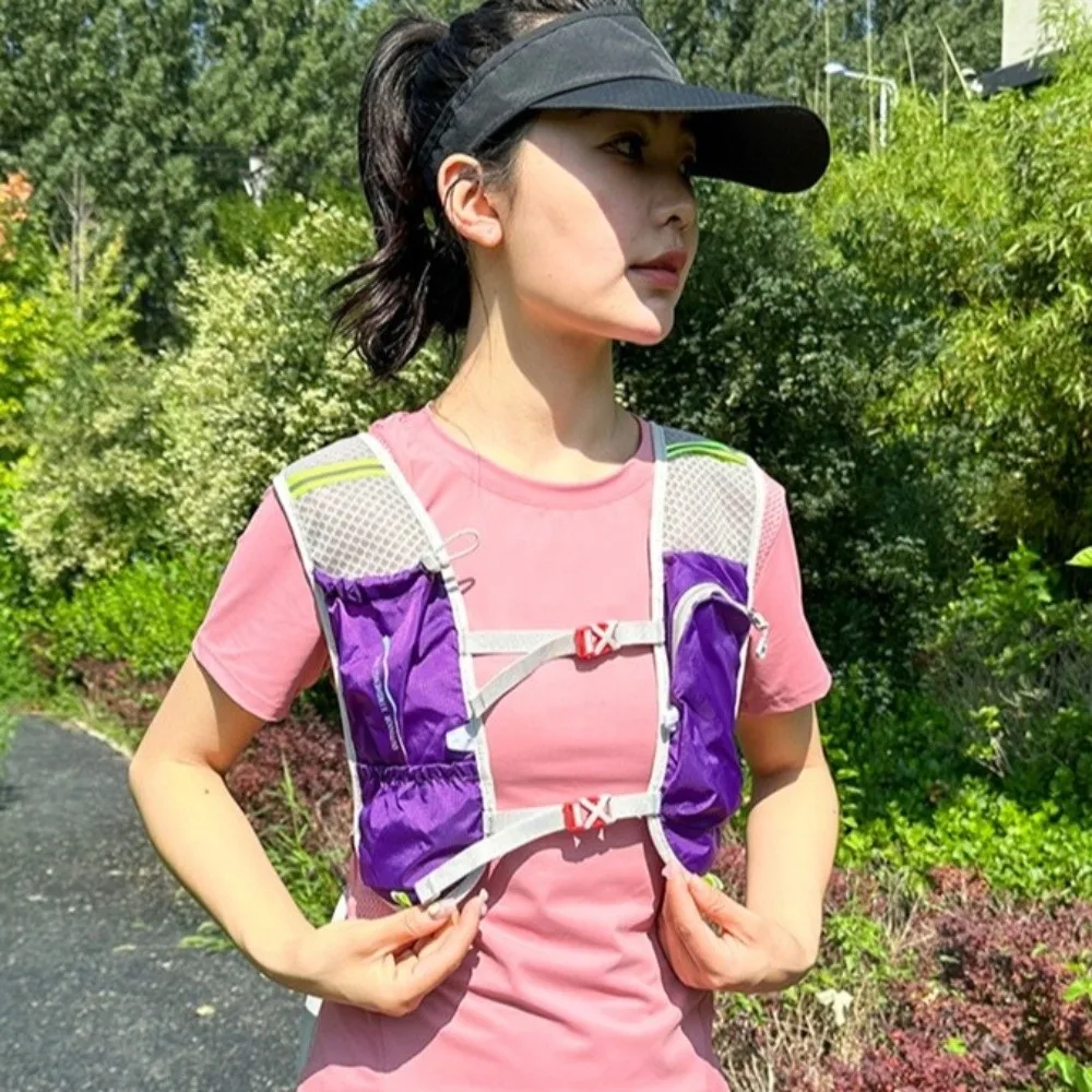 

Breathable Hydration Pack Waterproof Multiple Pockets Running Hydration Vest Adjustable Ultra-light Hydration Jogging Vest