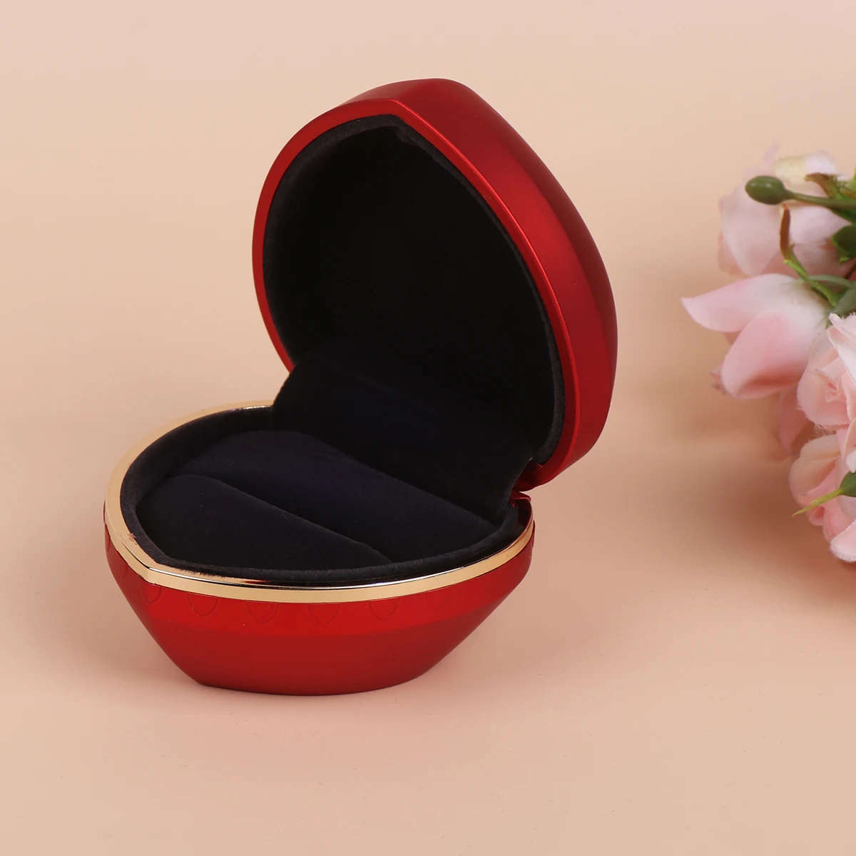 

Heart Shape Ring Box Led Light Jewelry Storage Red Single Durable Eco-Friendly Fabric Lined Spotlights Inside For Valentine'S