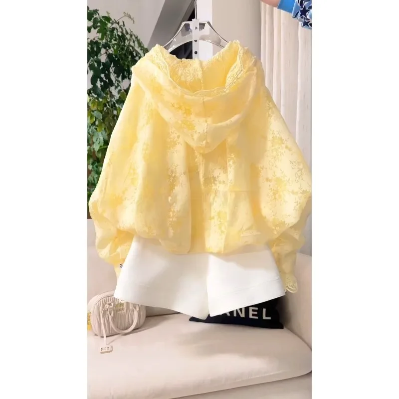 Spring and Summer 2026 New Fashion Temperament Commuting Loose  Thin Design Sense Lace Splicing Hooded Cardigan Short Coat Women