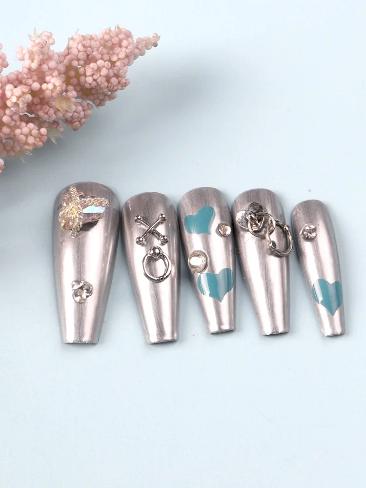 50 sztuk mieszane 3D Punk szare części metalowe ozdoby do paznokci stop Retro koło paznokcie Art Charms akcesoria do Manicure — zdjęcie 4