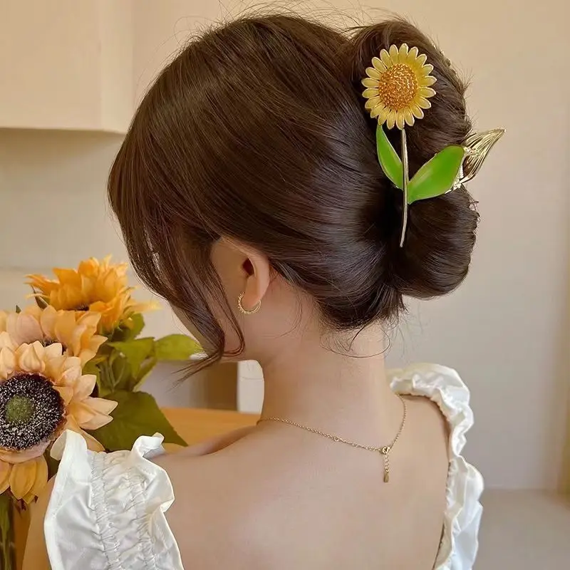 Molans Large Sunflower Flowers Hair Claw Hairpin Clips Hair Styling Women Girls Hair Accessories Metal Gripper Headdress