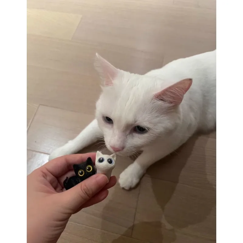 1pc 3D Printed Big Eye Cute Cat Toy Desktop Craft Ornament for Home Car Interior Decoration Collectible Model Miniatures